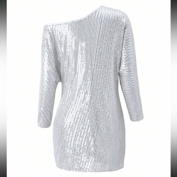 Luxe asymmetrical neck party dress - Picture 7 of 8